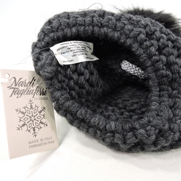 NARDI & TAGLIAFERRI ?? WOMEN\'S DARK GREY ALPACA WINTER POMPOM HAT